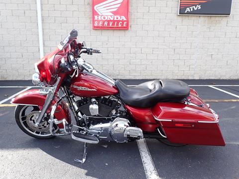 2010 Harley-Davidson Street Glide® in Massillon, Ohio - Photo 7