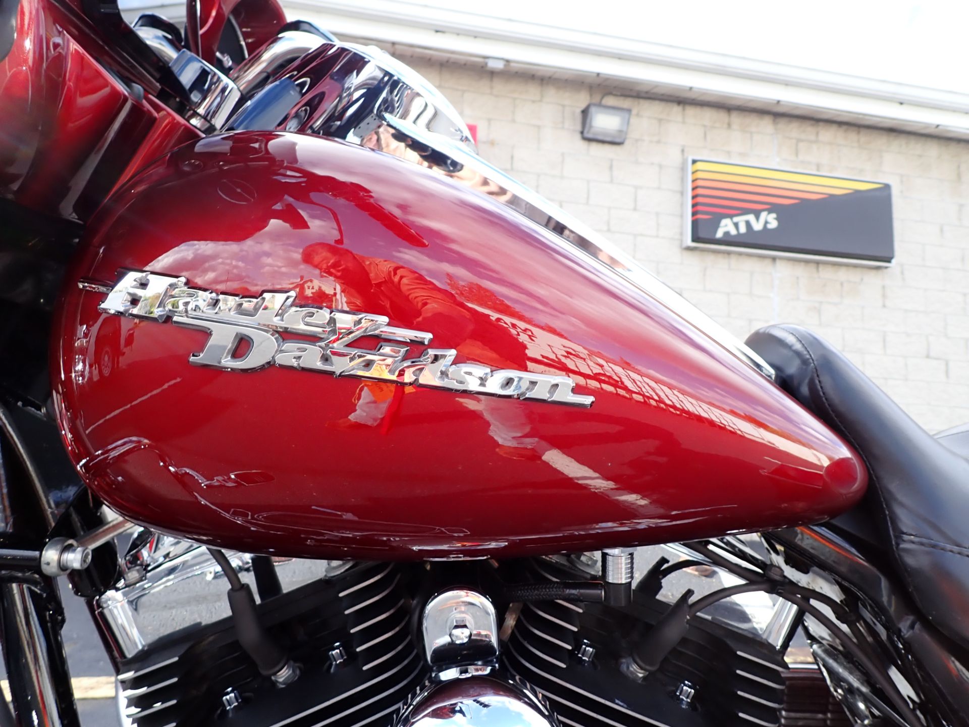2010 Harley-Davidson Street Glide® in Massillon, Ohio - Photo 10