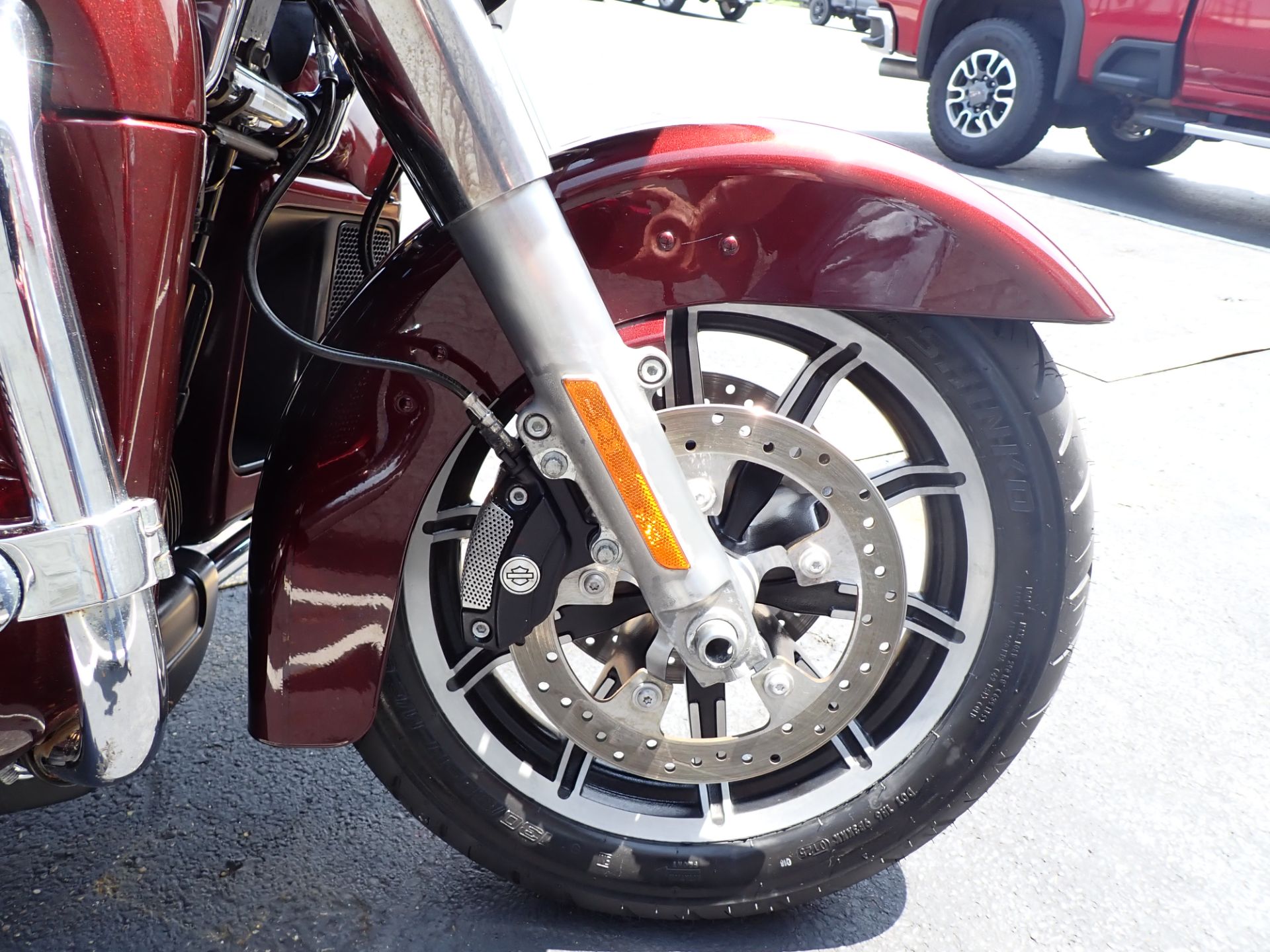 2019 Harley-Davidson Road Glide® Ultra in Massillon, Ohio - Photo 2