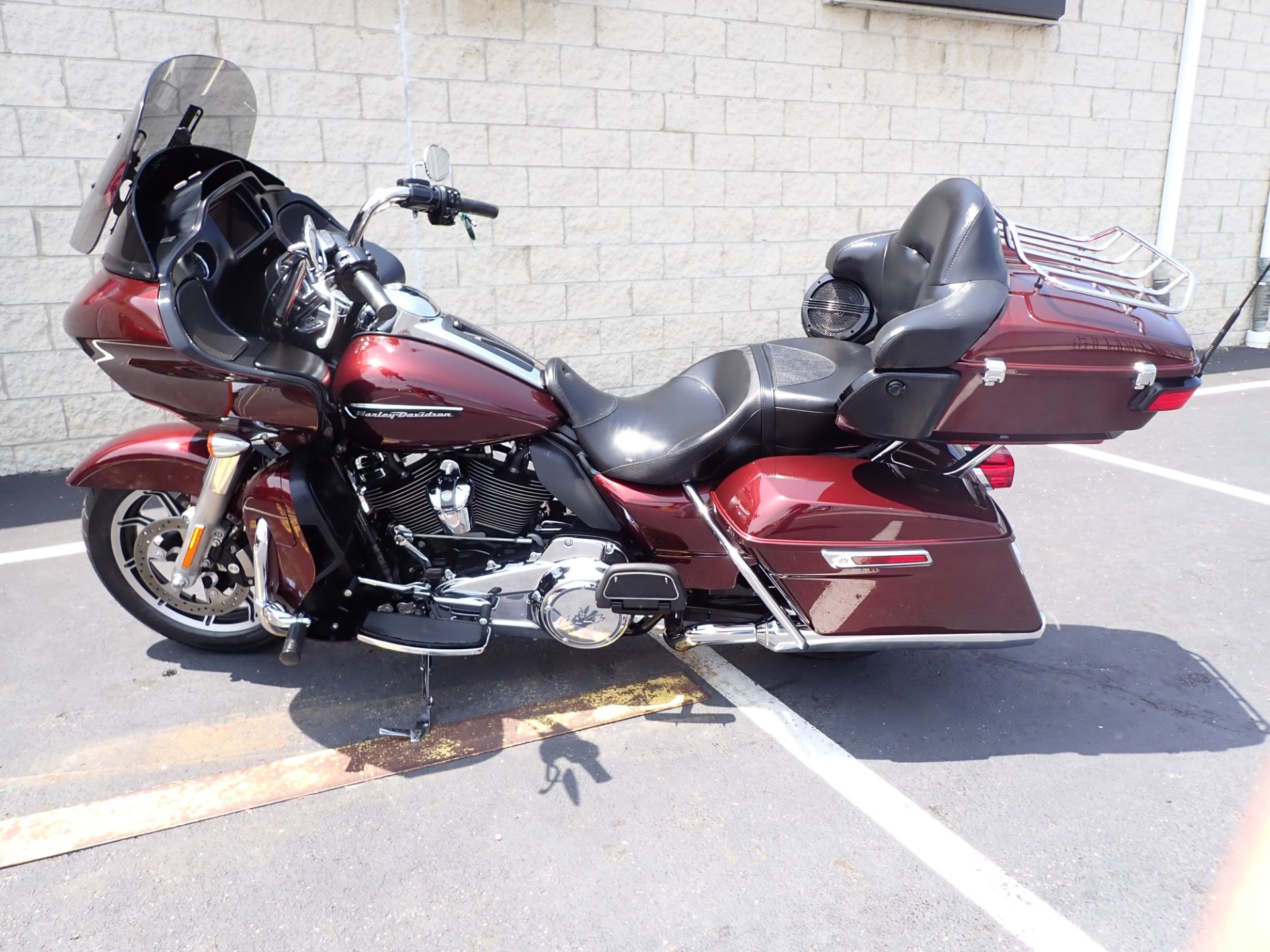 2019 Harley-Davidson Road Glide® Ultra in Massillon, Ohio - Photo 6