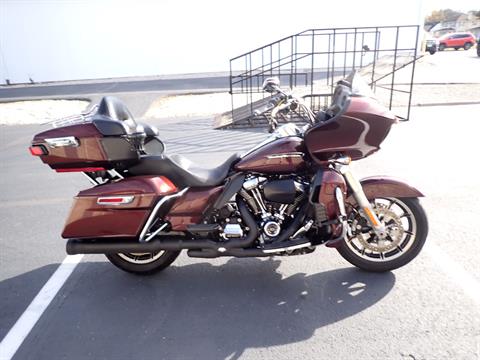 2019 Harley-Davidson Road Glide® Ultra in Massillon, Ohio