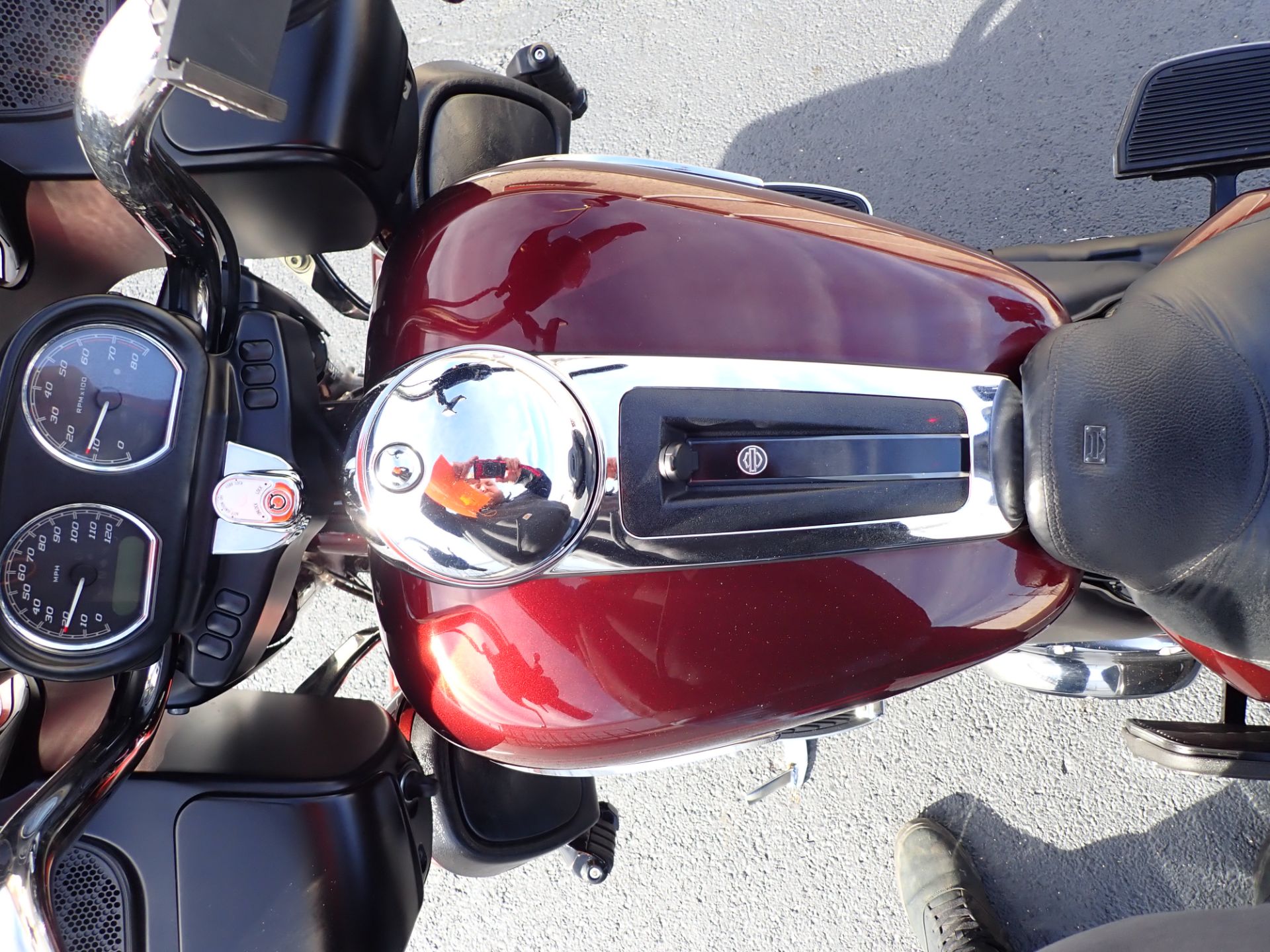2019 Harley-Davidson Road Glide® Ultra in Massillon, Ohio - Photo 10