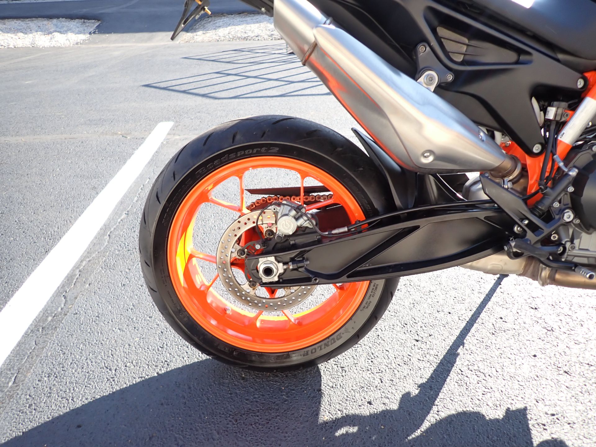 2022 KTM 890 Duke in Massillon, Ohio - Photo 5