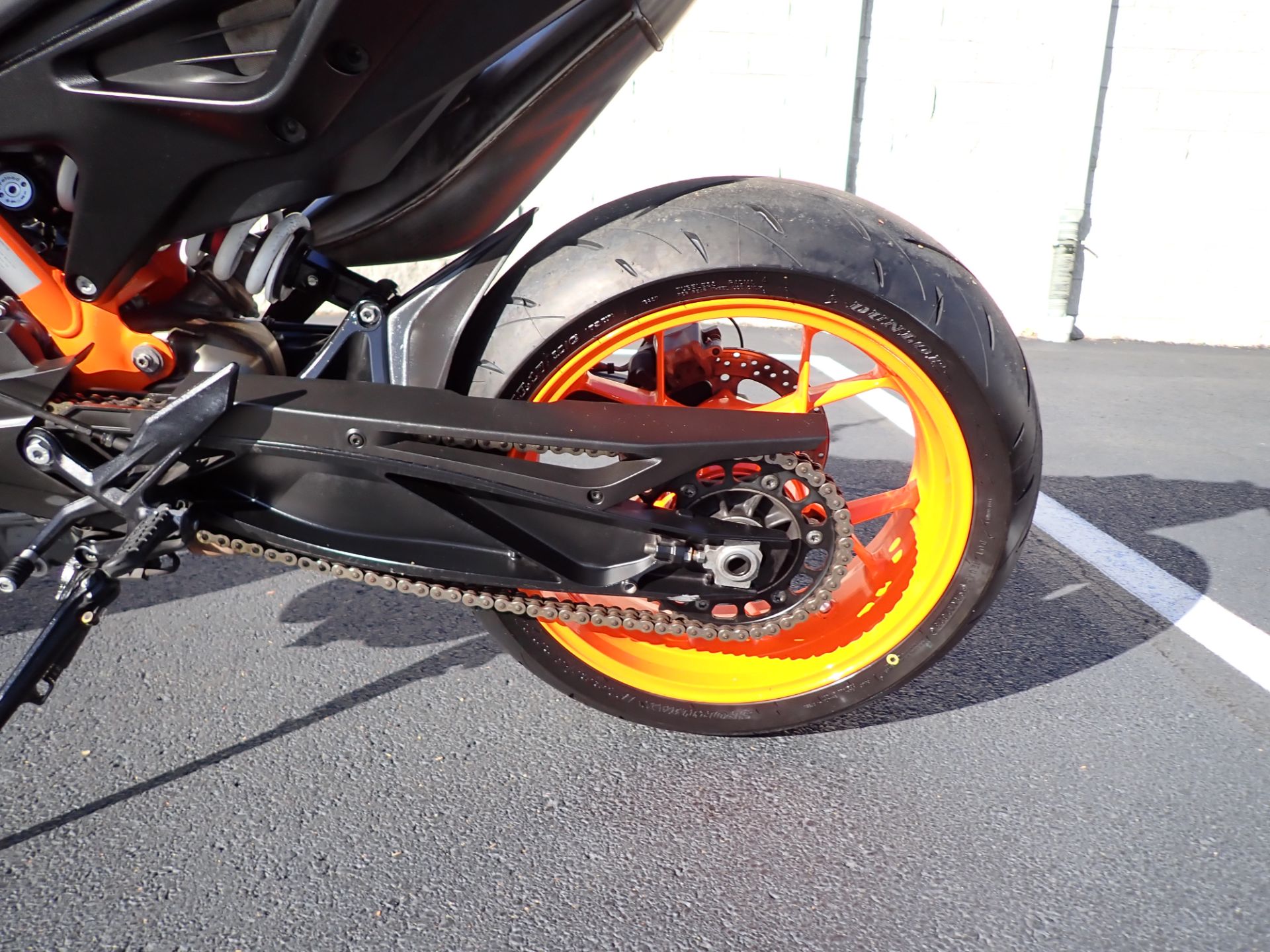 2022 KTM 890 Duke in Massillon, Ohio - Photo 17
