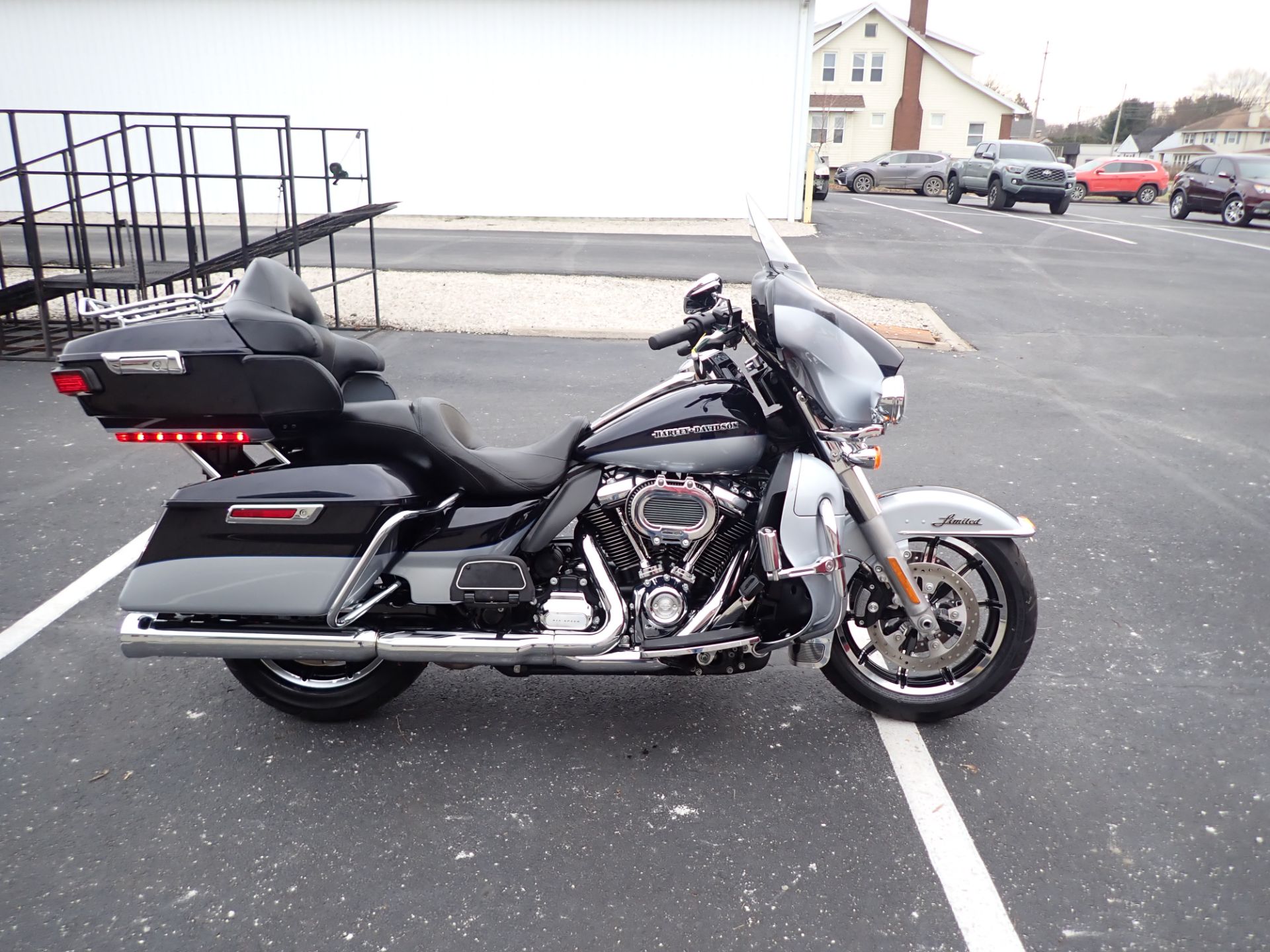 2019 Harley-Davidson Ultra Limited in Massillon, Ohio - Photo 1
