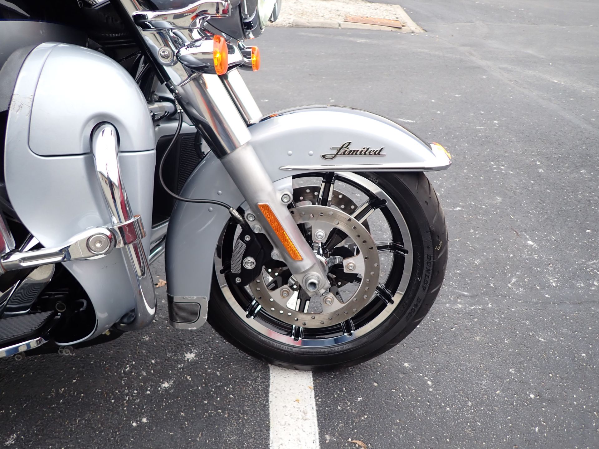 2019 Harley-Davidson Ultra Limited in Massillon, Ohio - Photo 2
