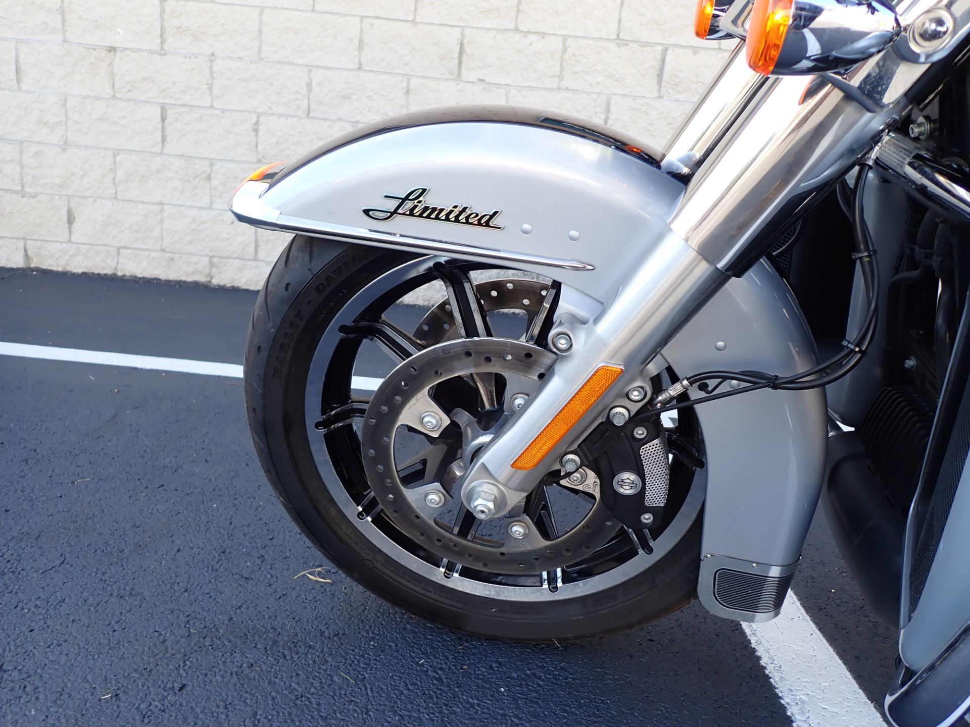2019 Harley-Davidson Ultra Limited in Massillon, Ohio - Photo 14