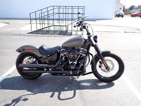 2018 Harley-Davidson Street Bob® 107 in Massillon, Ohio