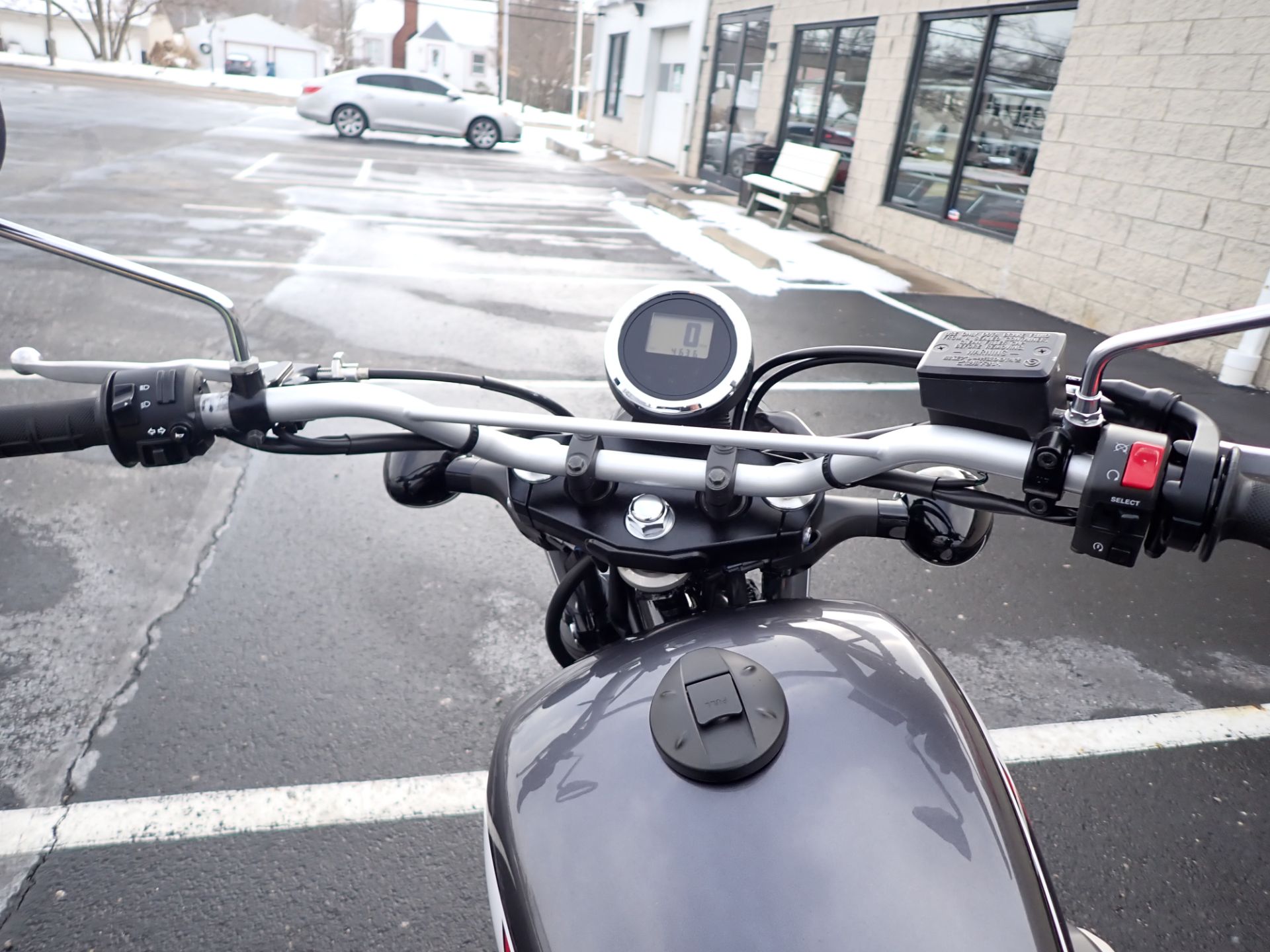 2017 Yamaha SCR950 in Massillon, Ohio - Photo 10