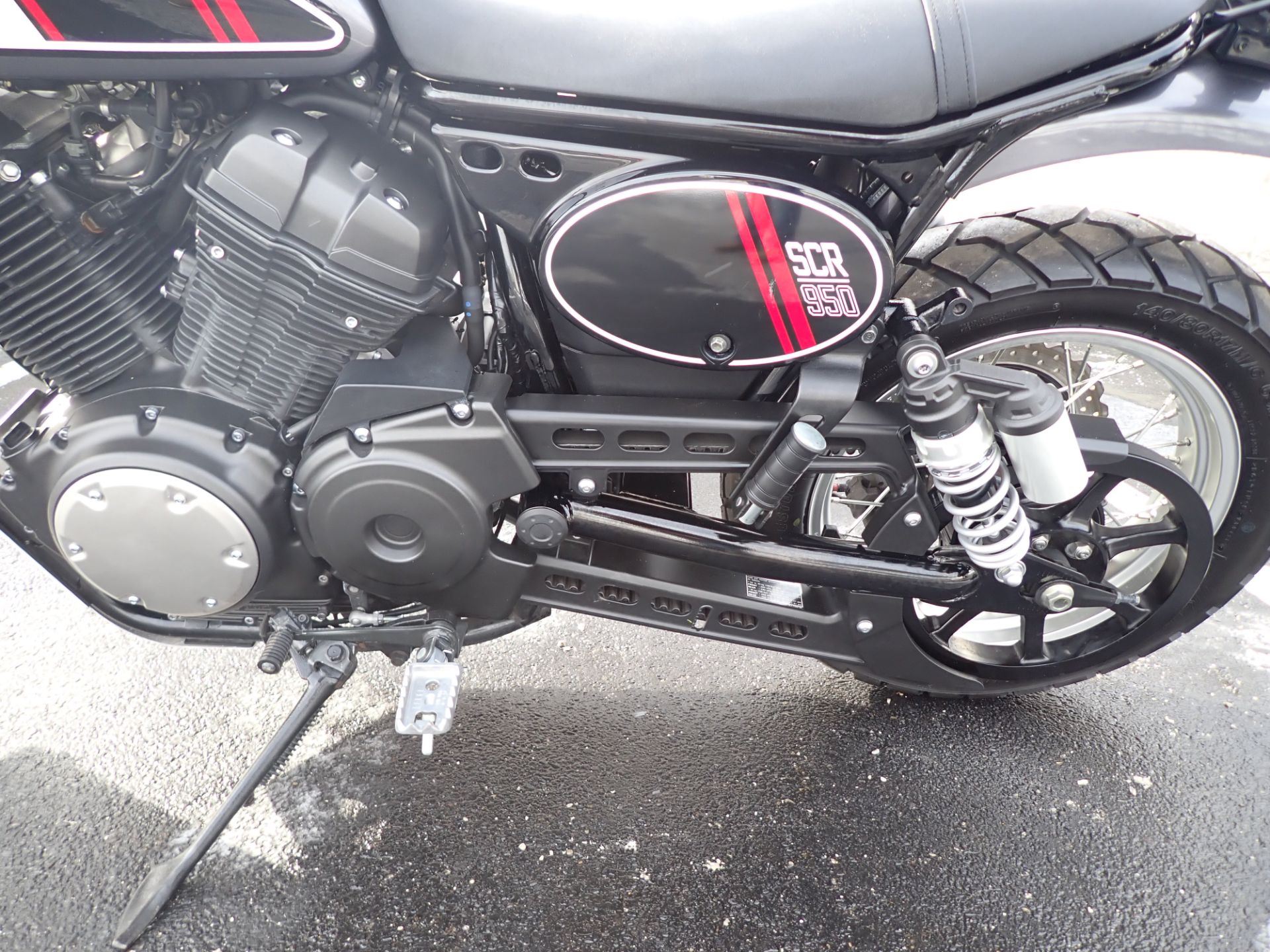 2017 Yamaha SCR950 in Massillon, Ohio - Photo 17