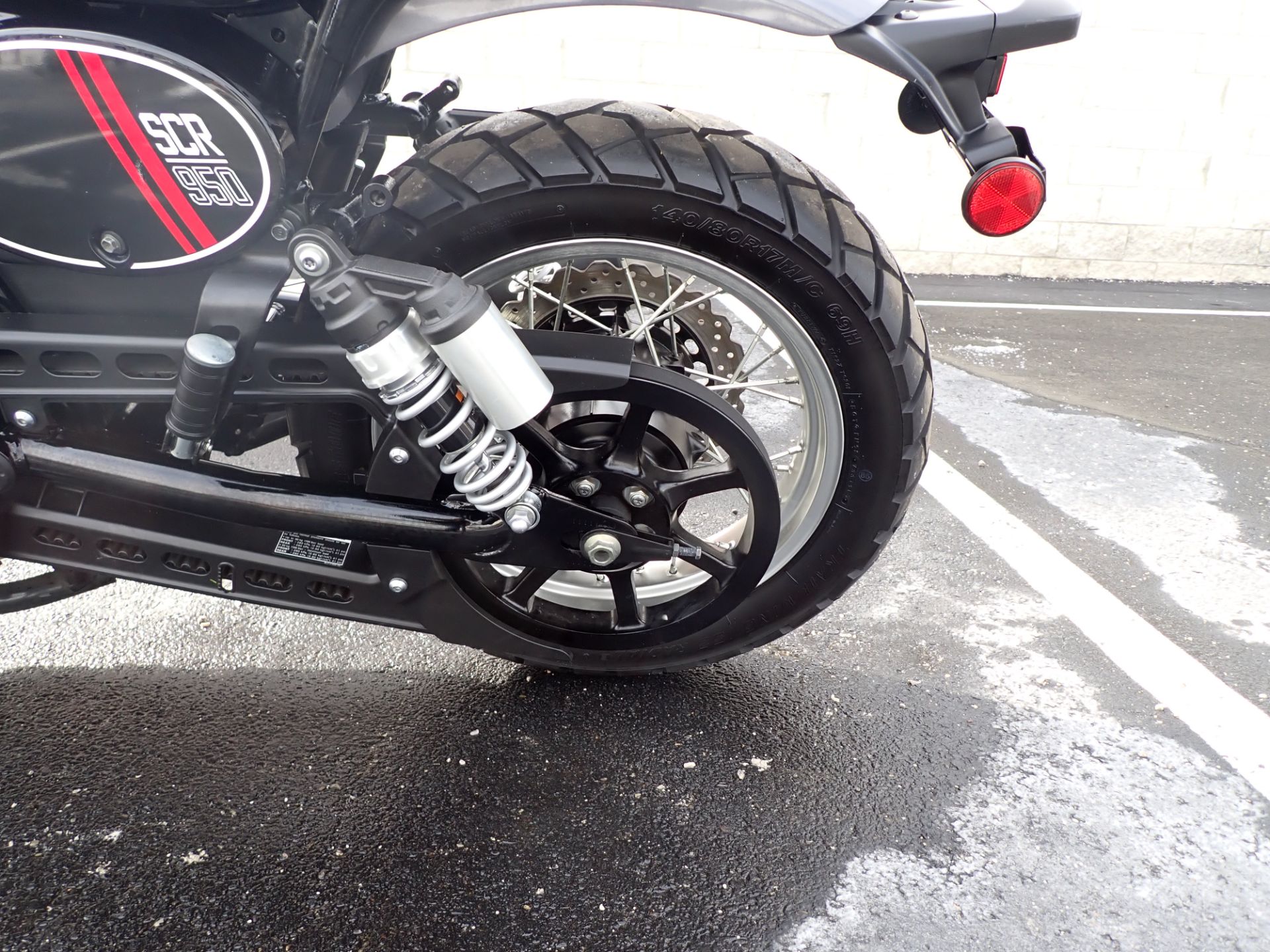 2017 Yamaha SCR950 in Massillon, Ohio - Photo 18