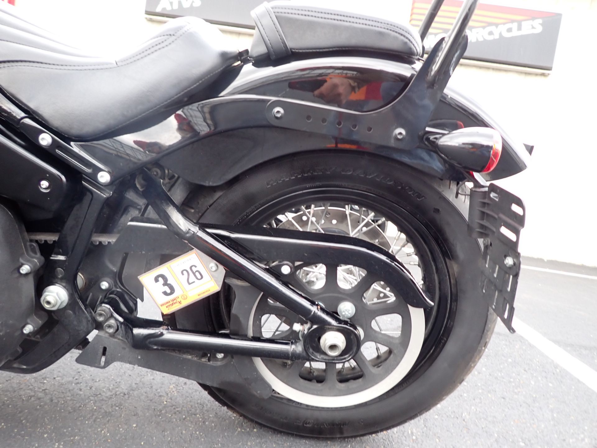 2019 Harley-Davidson Street Bob® in Massillon, Ohio - Photo 7