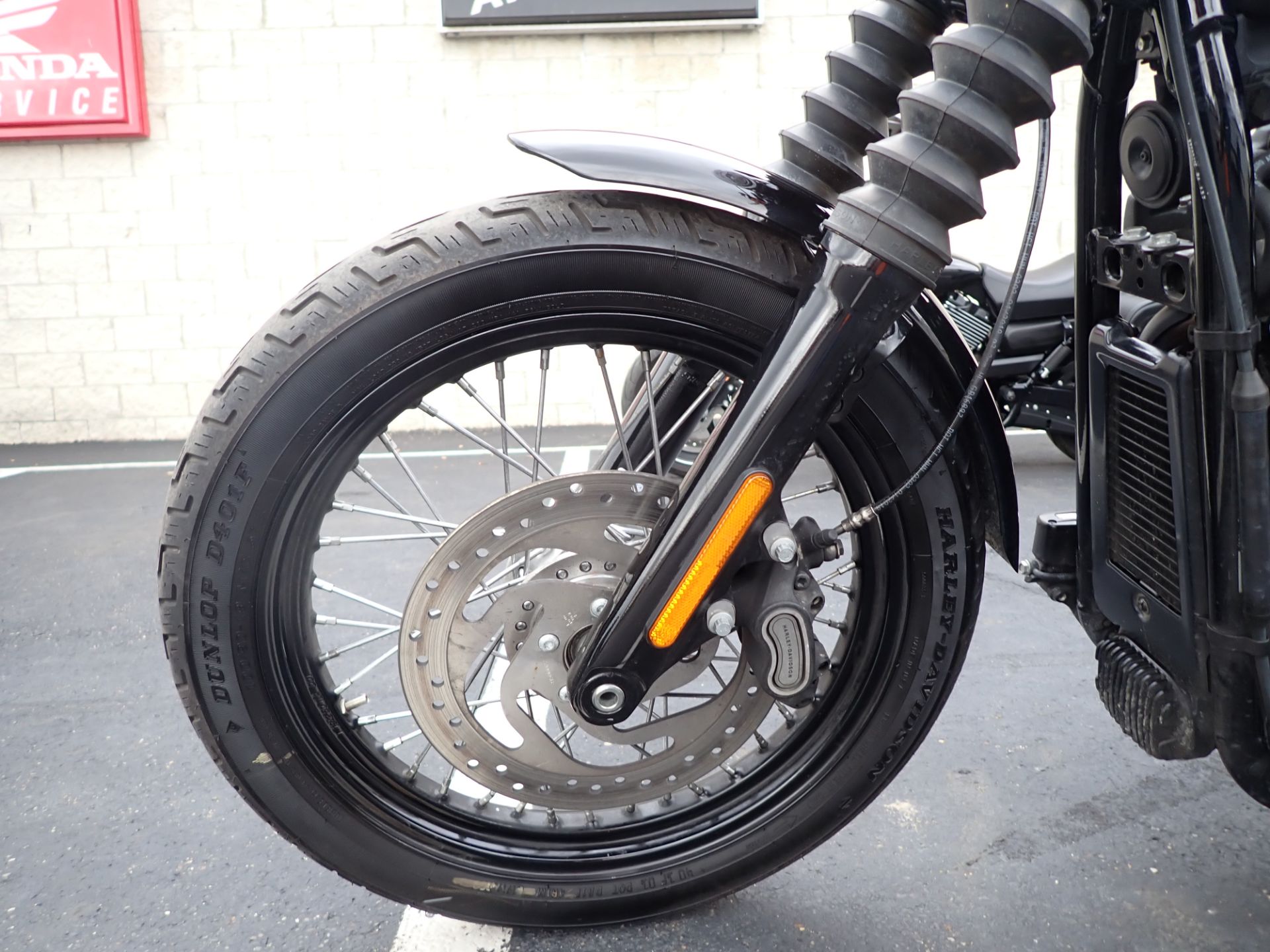2019 Harley-Davidson Street Bob® in Massillon, Ohio - Photo 10