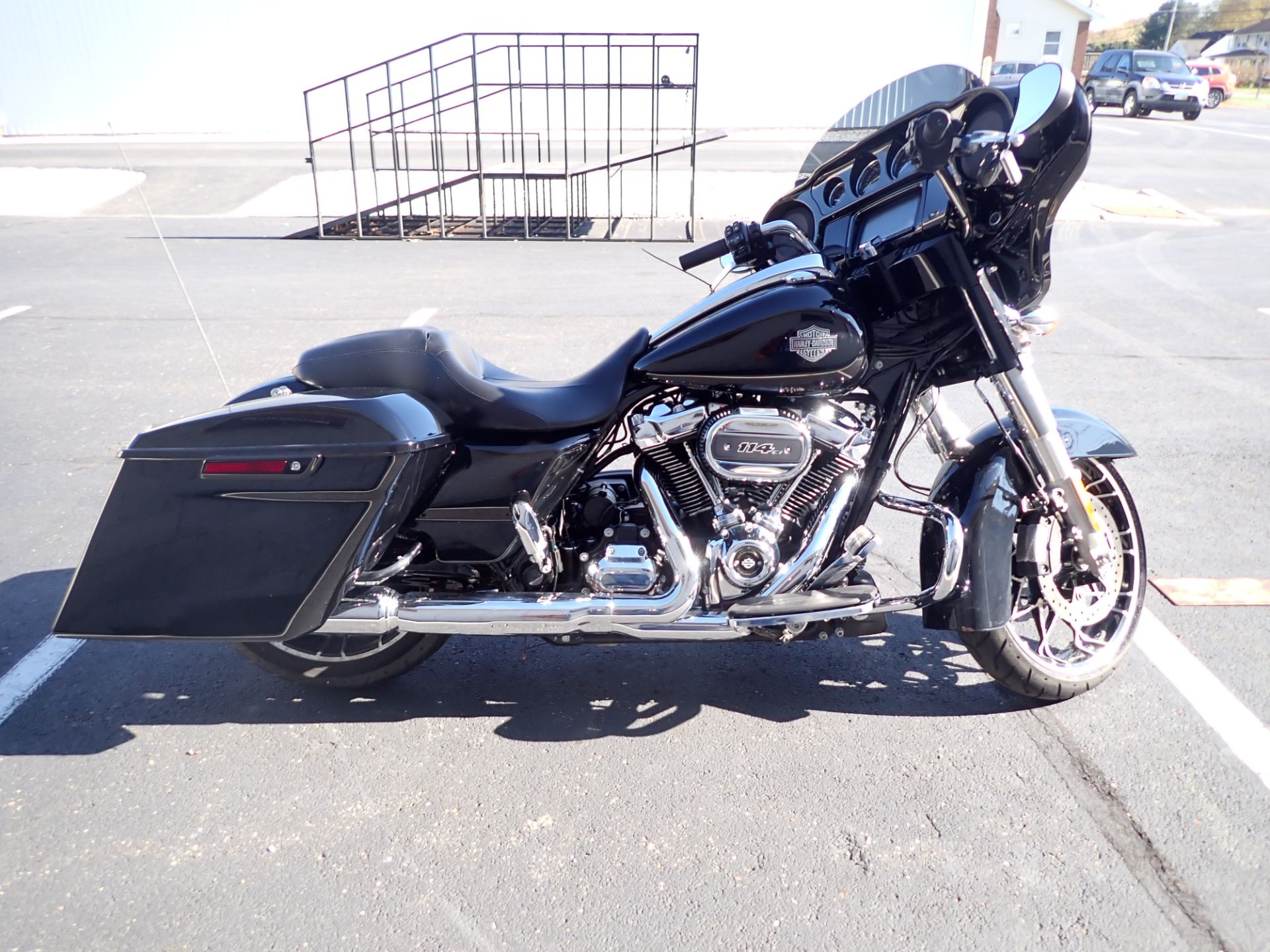 2021 Harley-Davidson Street Glide® Special in Massillon, Ohio - Photo 2