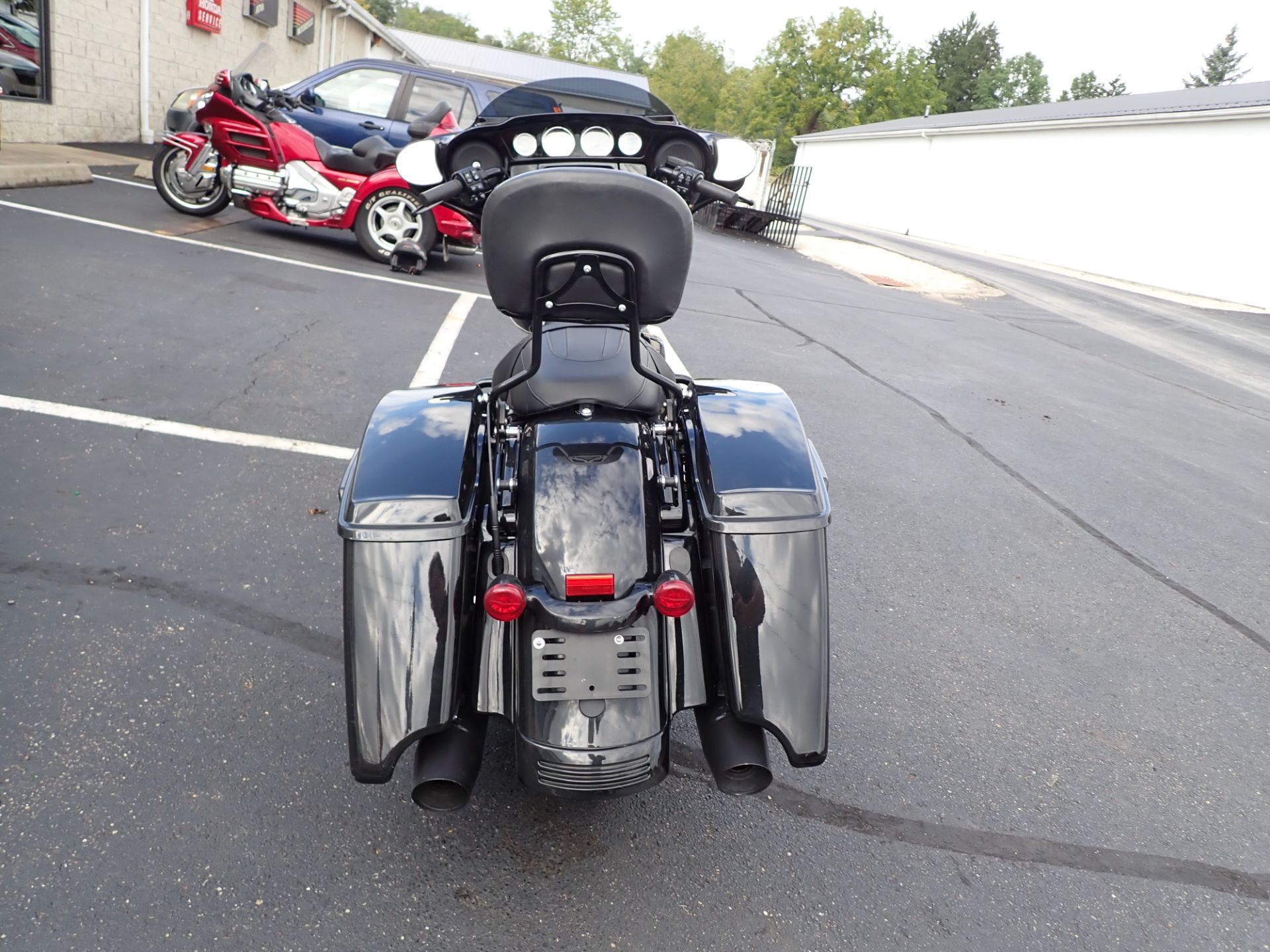 2021 Harley-Davidson Street Glide® Special in Massillon, Ohio - Photo 2