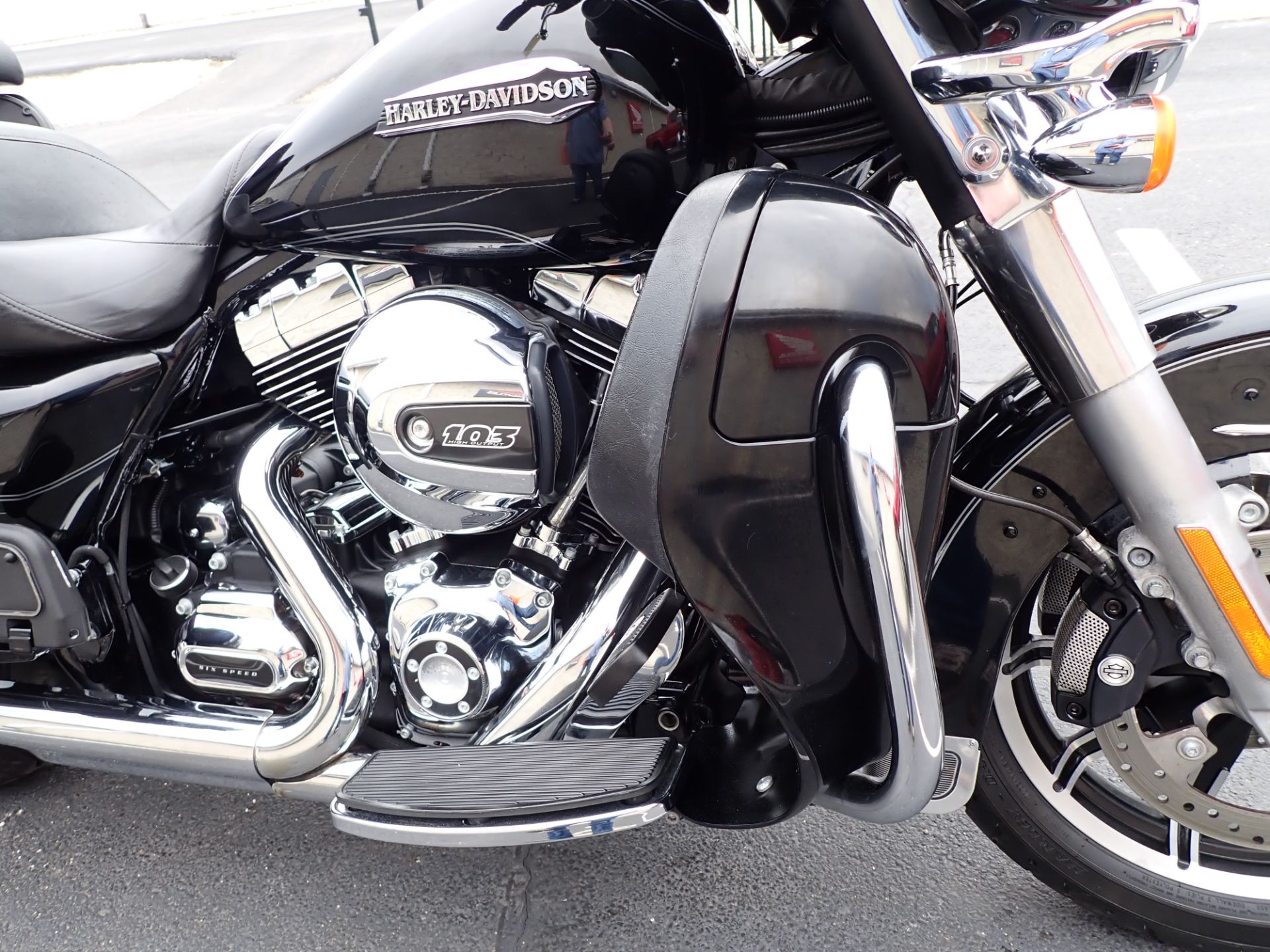2014 Harley-Davidson Electra Glide® Ultra Classic® in Massillon, Ohio - Photo 5