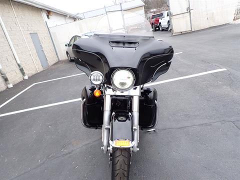 2014 Harley-Davidson Electra Glide® Ultra Classic® in Massillon, Ohio - Photo 10
