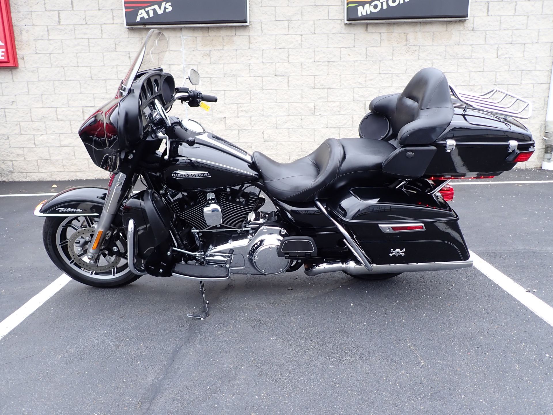 2014 Harley-Davidson Electra Glide® Ultra Classic® in Massillon, Ohio - Photo 16