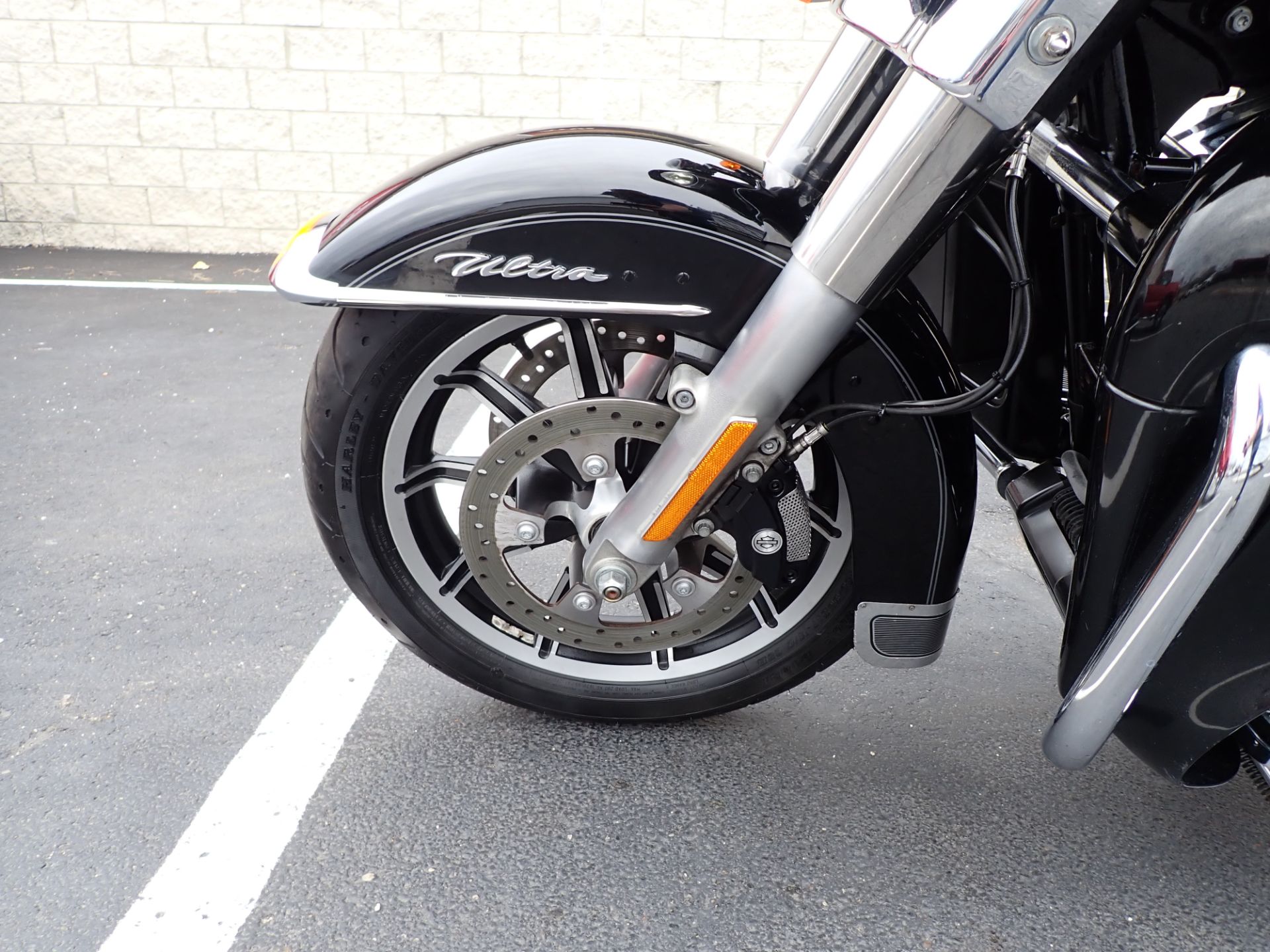 2014 Harley-Davidson Electra Glide® Ultra Classic® in Massillon, Ohio - Photo 17