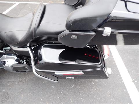 2014 Harley-Davidson Electra Glide® Ultra Classic® in Massillon, Ohio - Photo 24