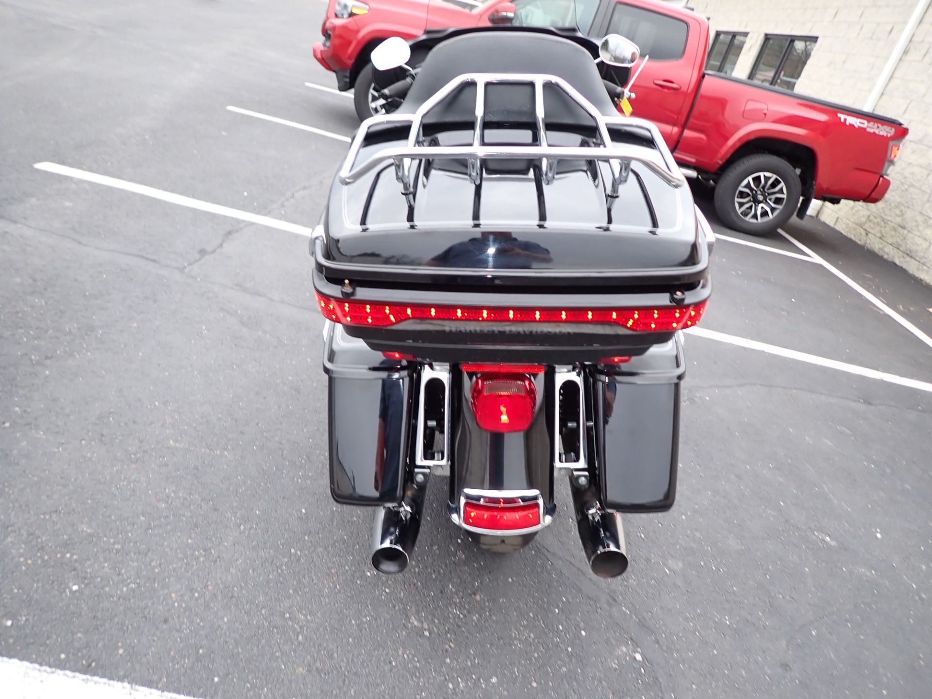 2014 Harley-Davidson Electra Glide® Ultra Classic® in Massillon, Ohio - Photo 25