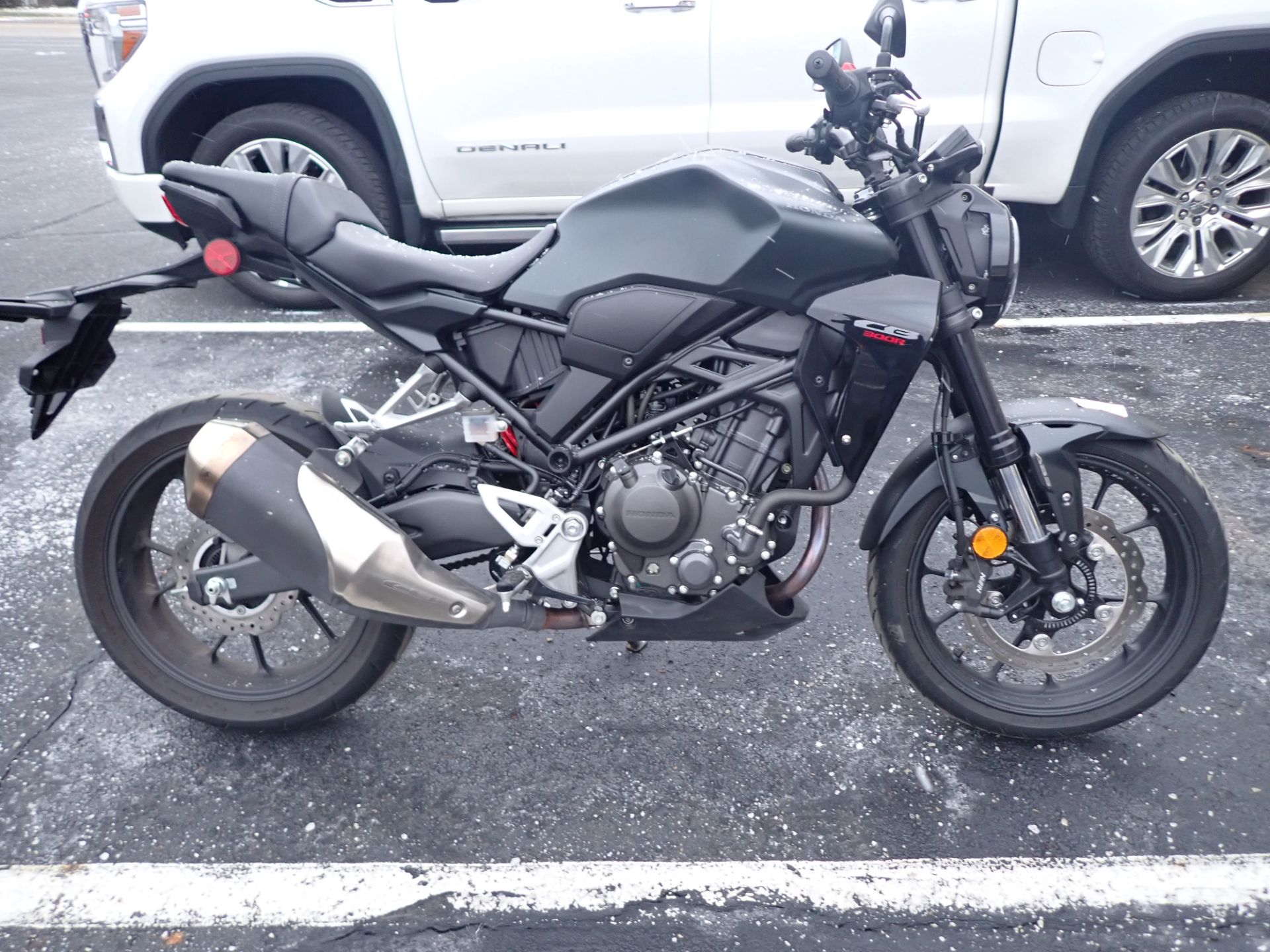 2023 Honda CB300R ABS in Massillon, Ohio - Photo 1