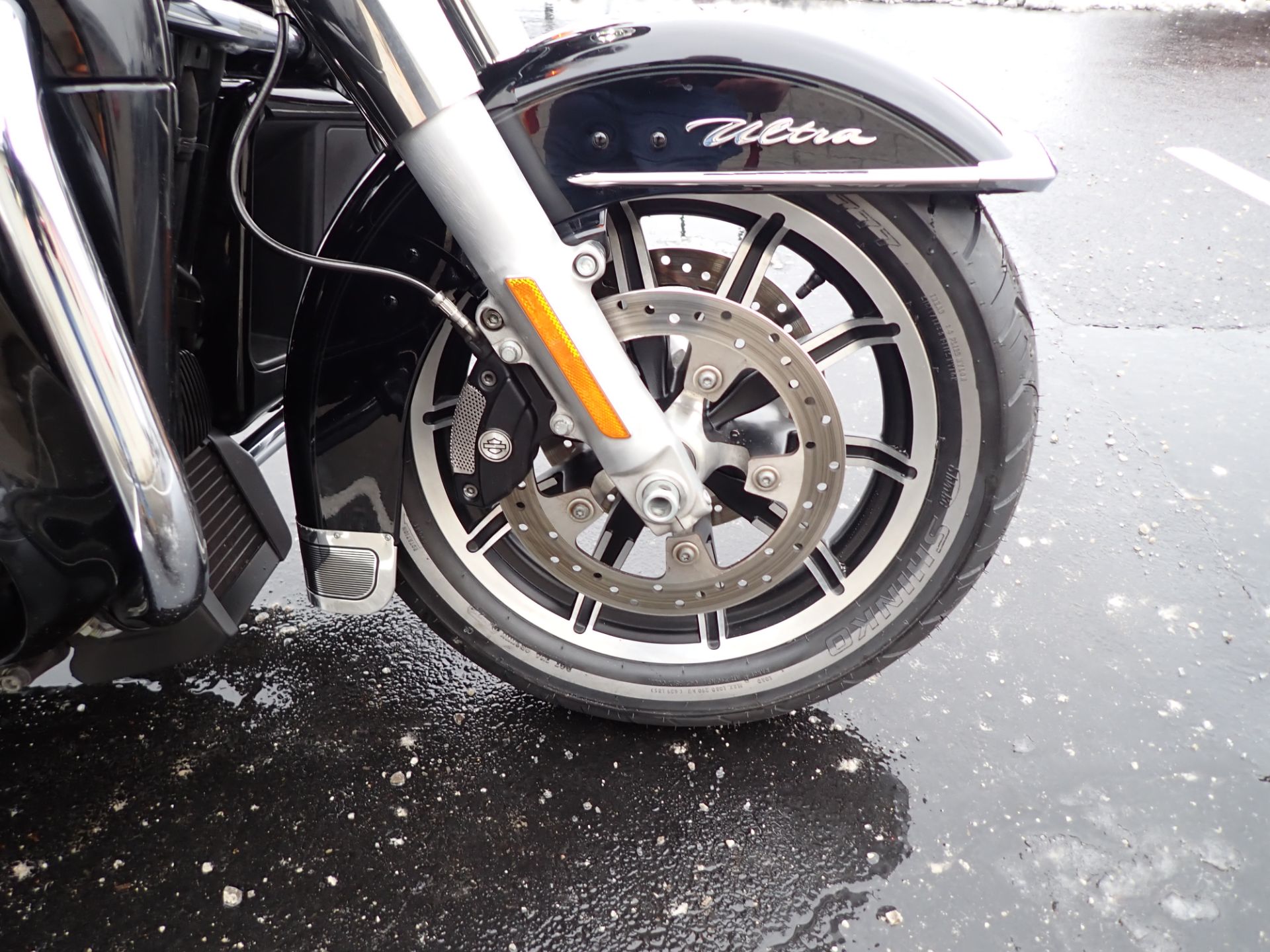 2018 Harley-Davidson Electra Glide® Ultra Classic® in Massillon, Ohio - Photo 2
