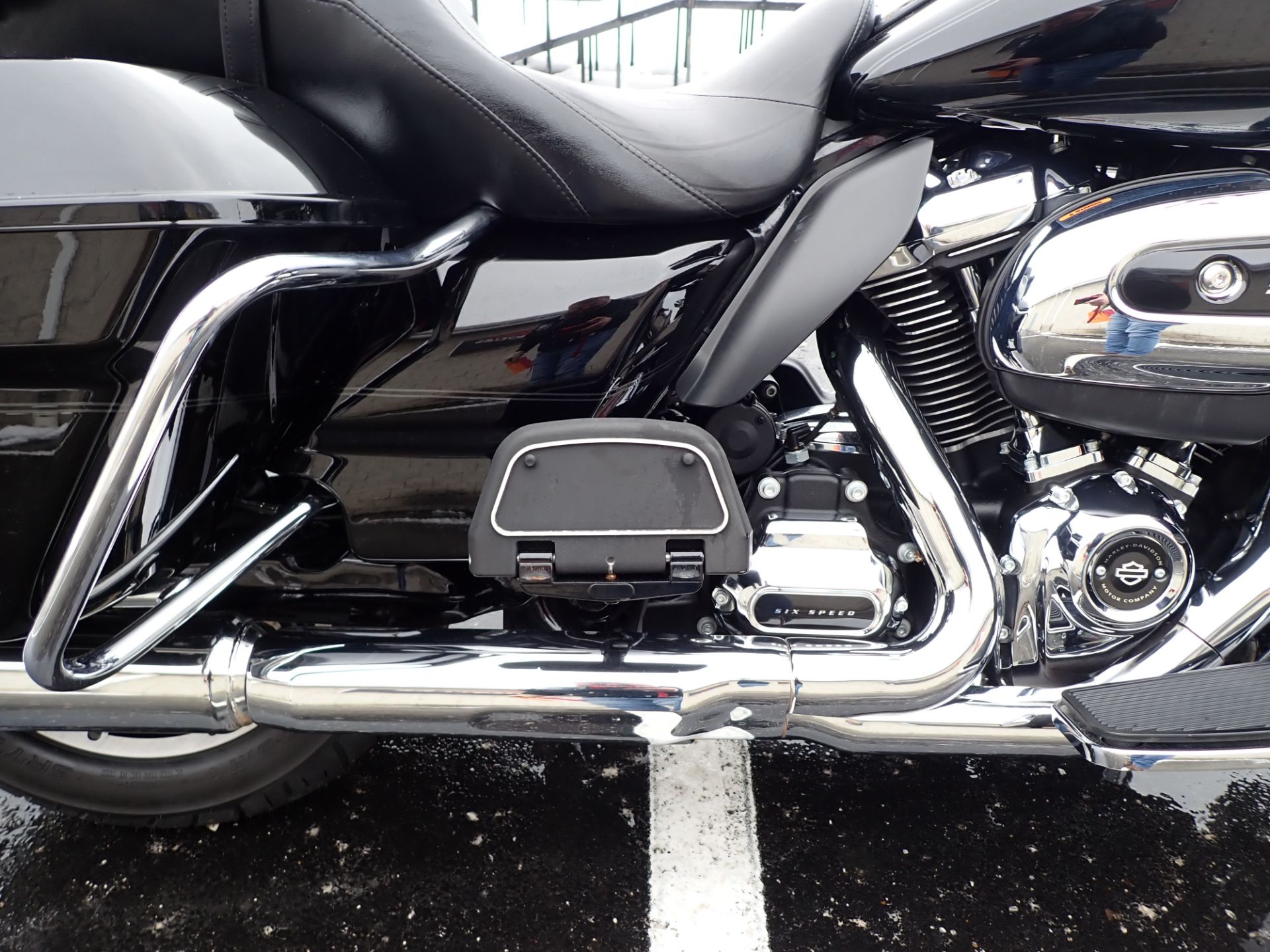 2018 Harley-Davidson Electra Glide® Ultra Classic® in Massillon, Ohio - Photo 5
