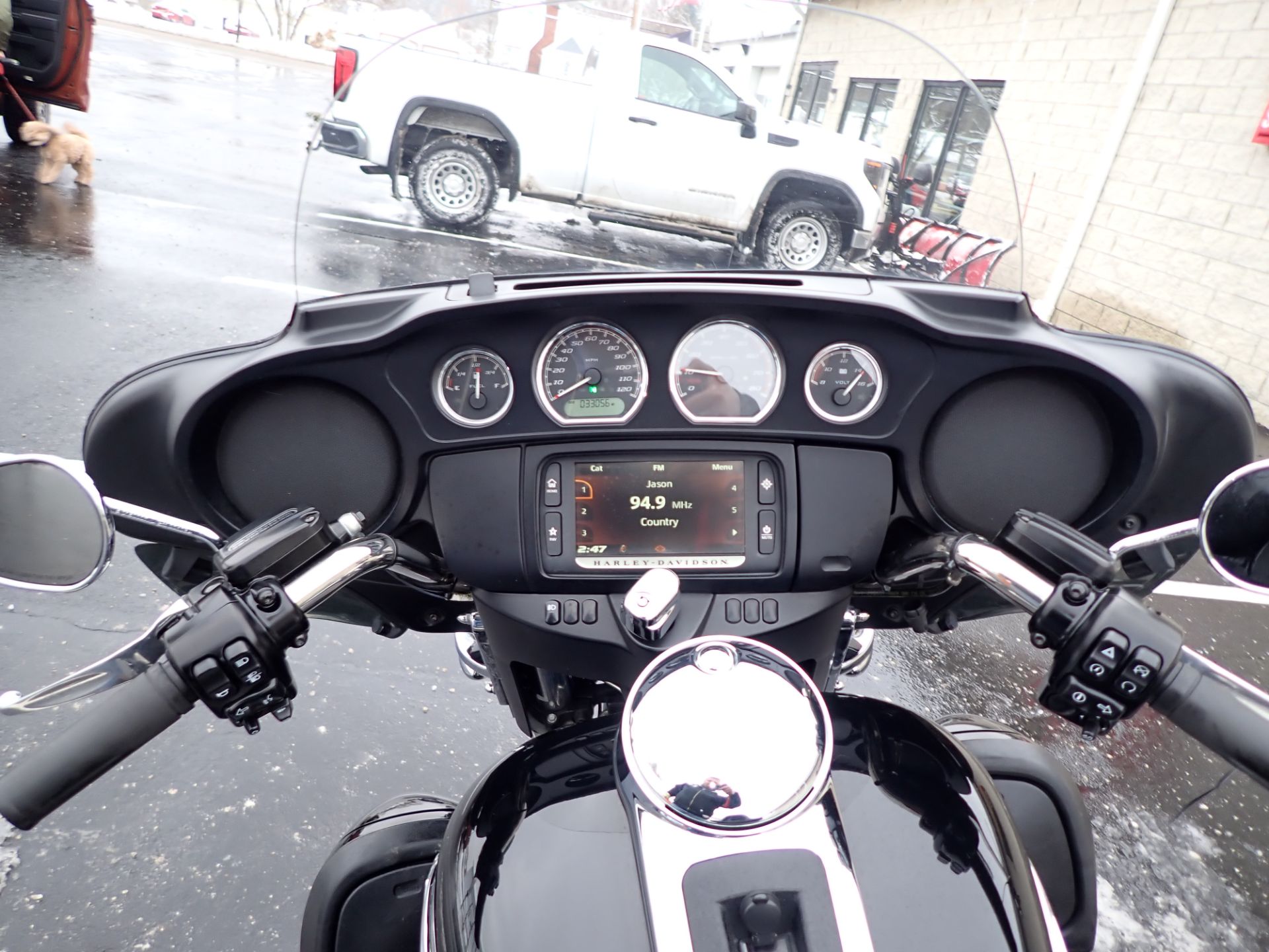 2018 Harley-Davidson Electra Glide® Ultra Classic® in Massillon, Ohio - Photo 12