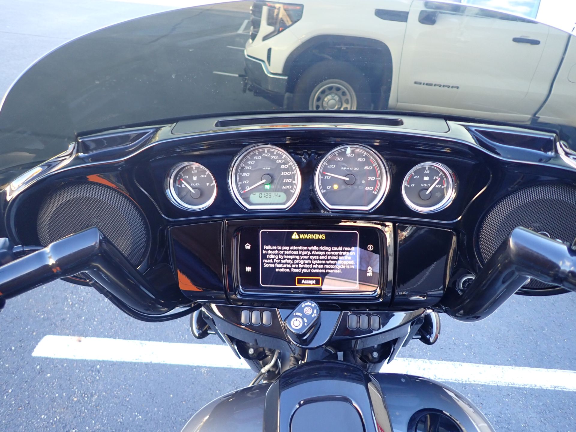 2021 Harley-Davidson Street Glide® Special in Massillon, Ohio - Photo 17