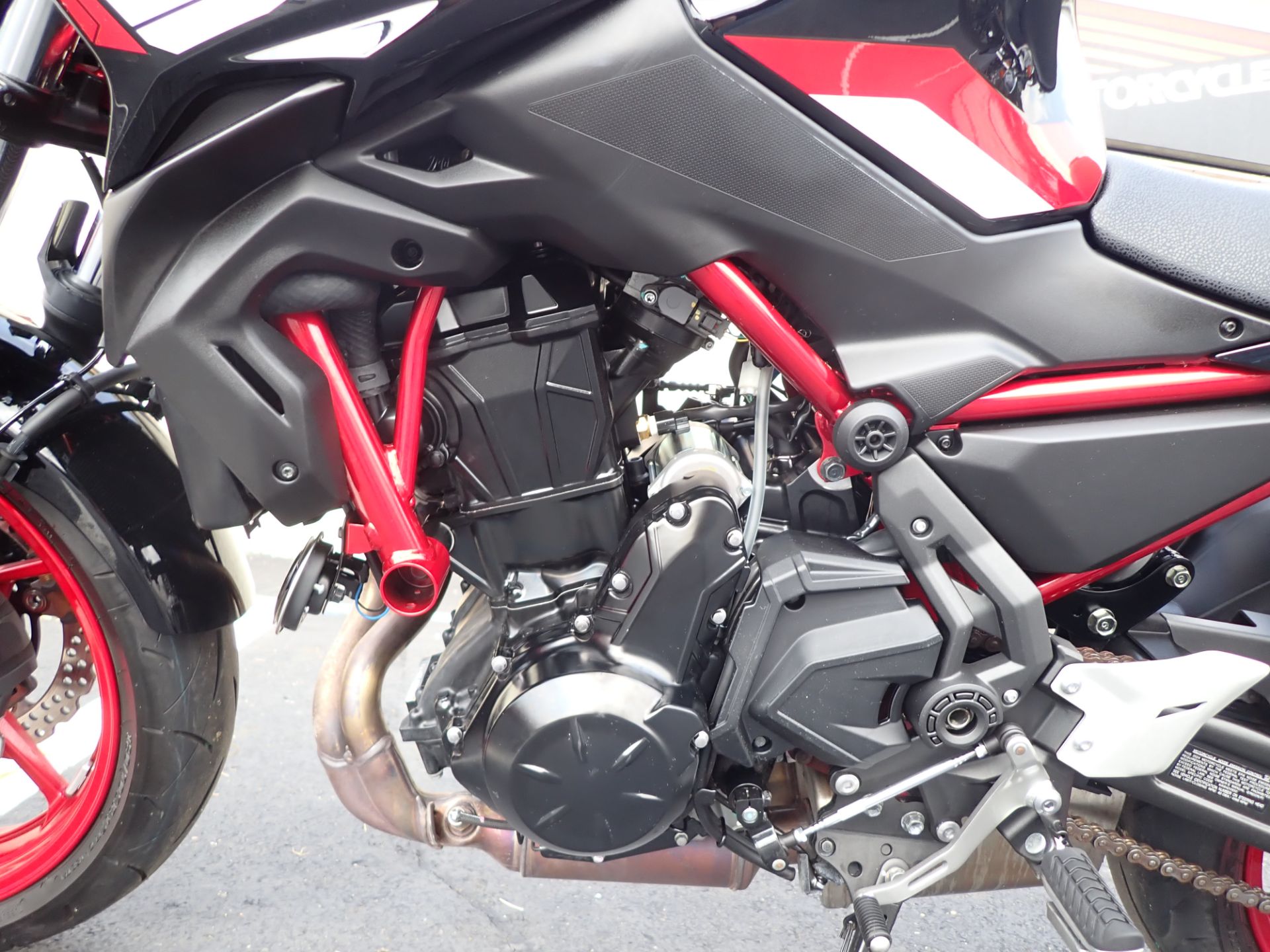 2024 Kawasaki Z650 ABS in Massillon, Ohio - Photo 8