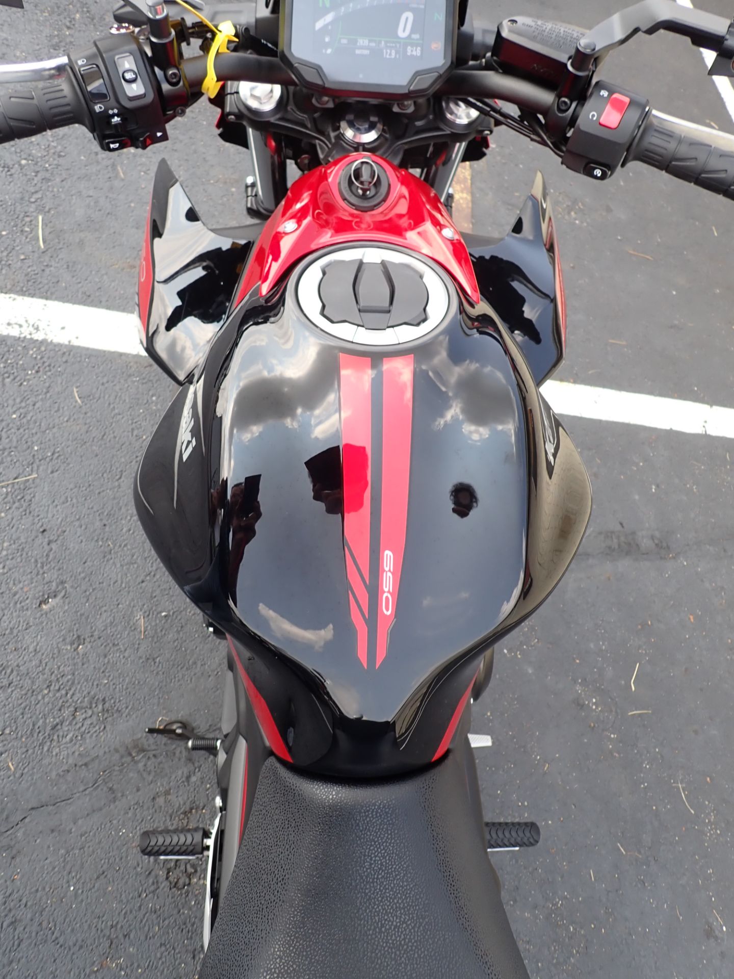 2024 Kawasaki Z650 ABS in Massillon, Ohio - Photo 14