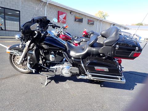 2012 Harley-Davidson Ultra Classic® Electra Glide® in Massillon, Ohio - Photo 3