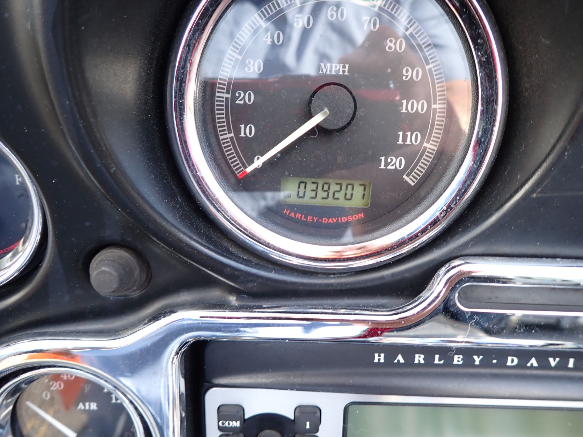2012 Harley-Davidson Ultra Classic® Electra Glide® in Massillon, Ohio - Photo 9