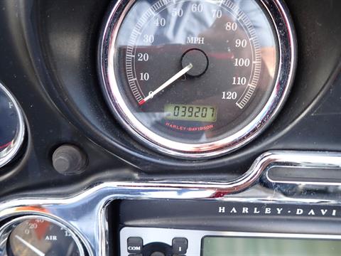 2012 Harley-Davidson Ultra Classic® Electra Glide® in Massillon, Ohio - Photo 9