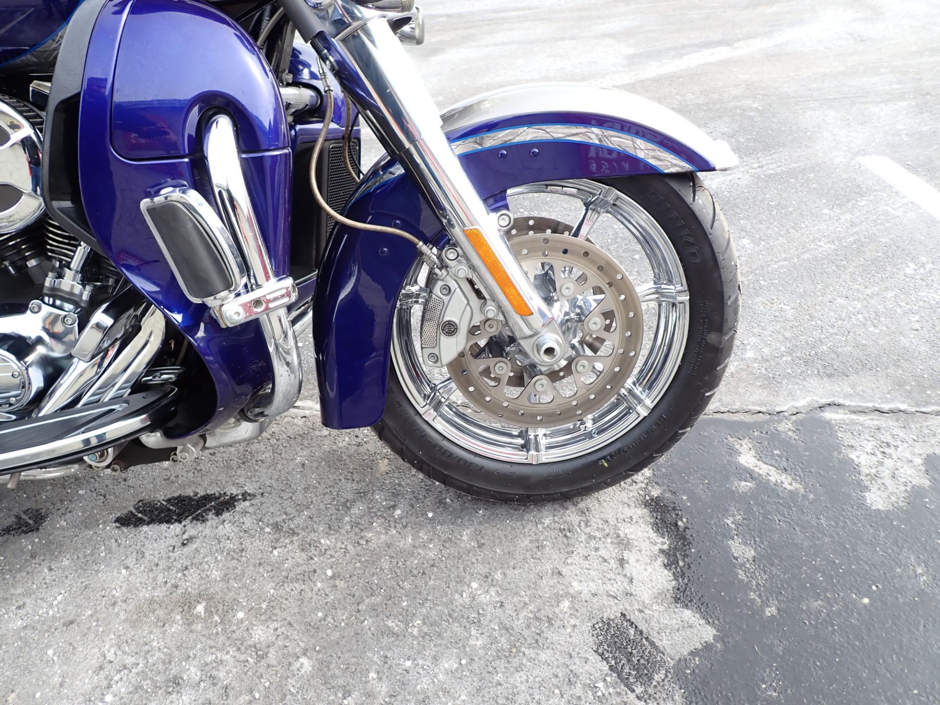 2016 Harley-Davidson CVO™ Limited in Massillon, Ohio - Photo 2