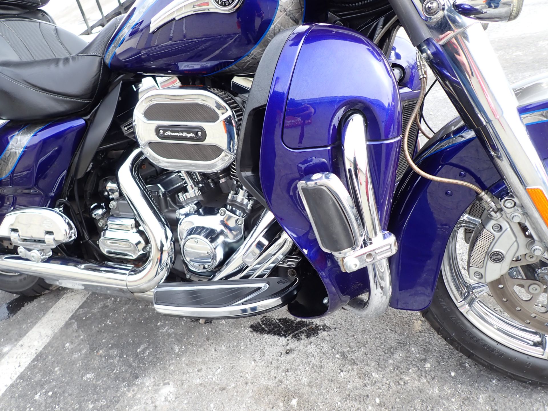 2016 Harley-Davidson CVO™ Limited in Massillon, Ohio - Photo 5