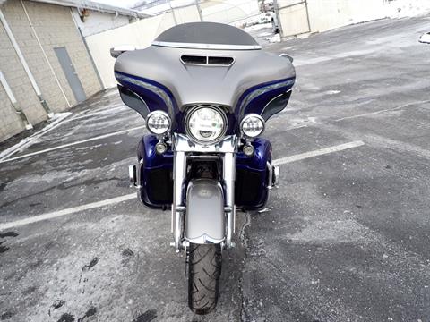 2016 Harley-Davidson CVO™ Limited in Massillon, Ohio - Photo 10