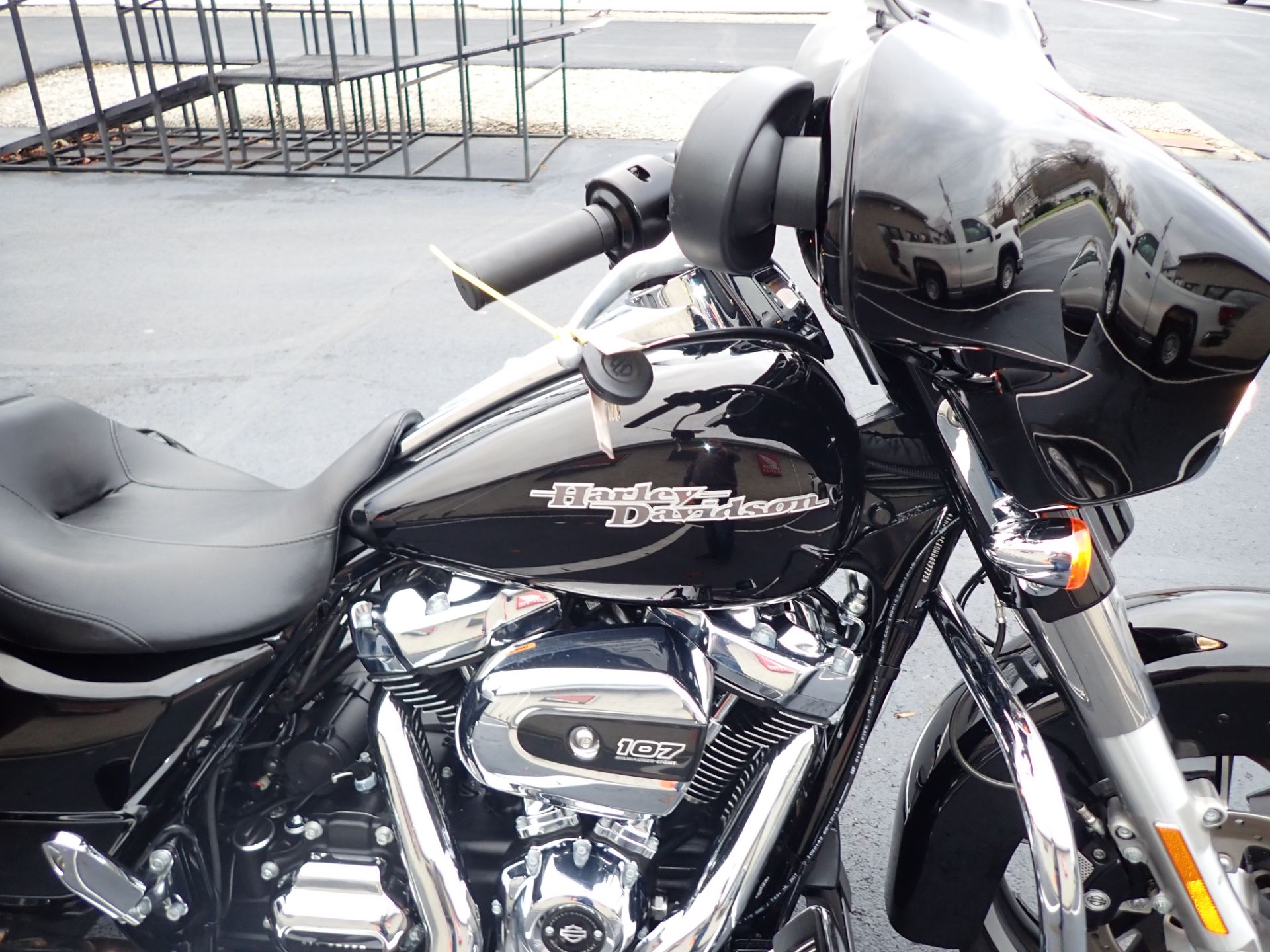 2017 Harley-Davidson Street Glide® Special in Massillon, Ohio - Photo 3