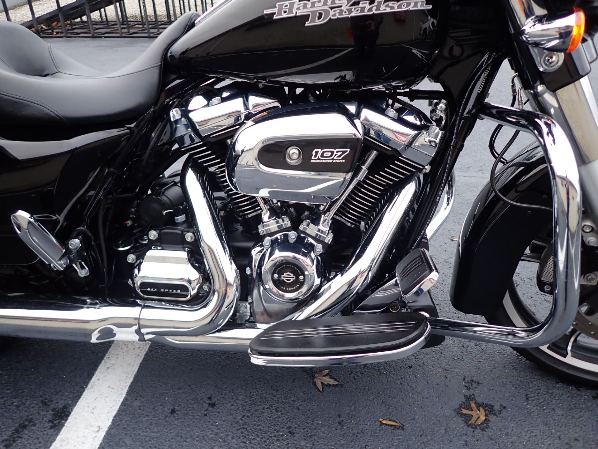 2017 Harley-Davidson Street Glide® Special in Massillon, Ohio - Photo 4