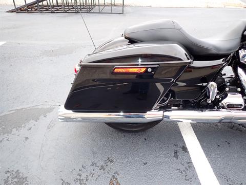 2017 Harley-Davidson Street Glide® Special in Massillon, Ohio - Photo 5