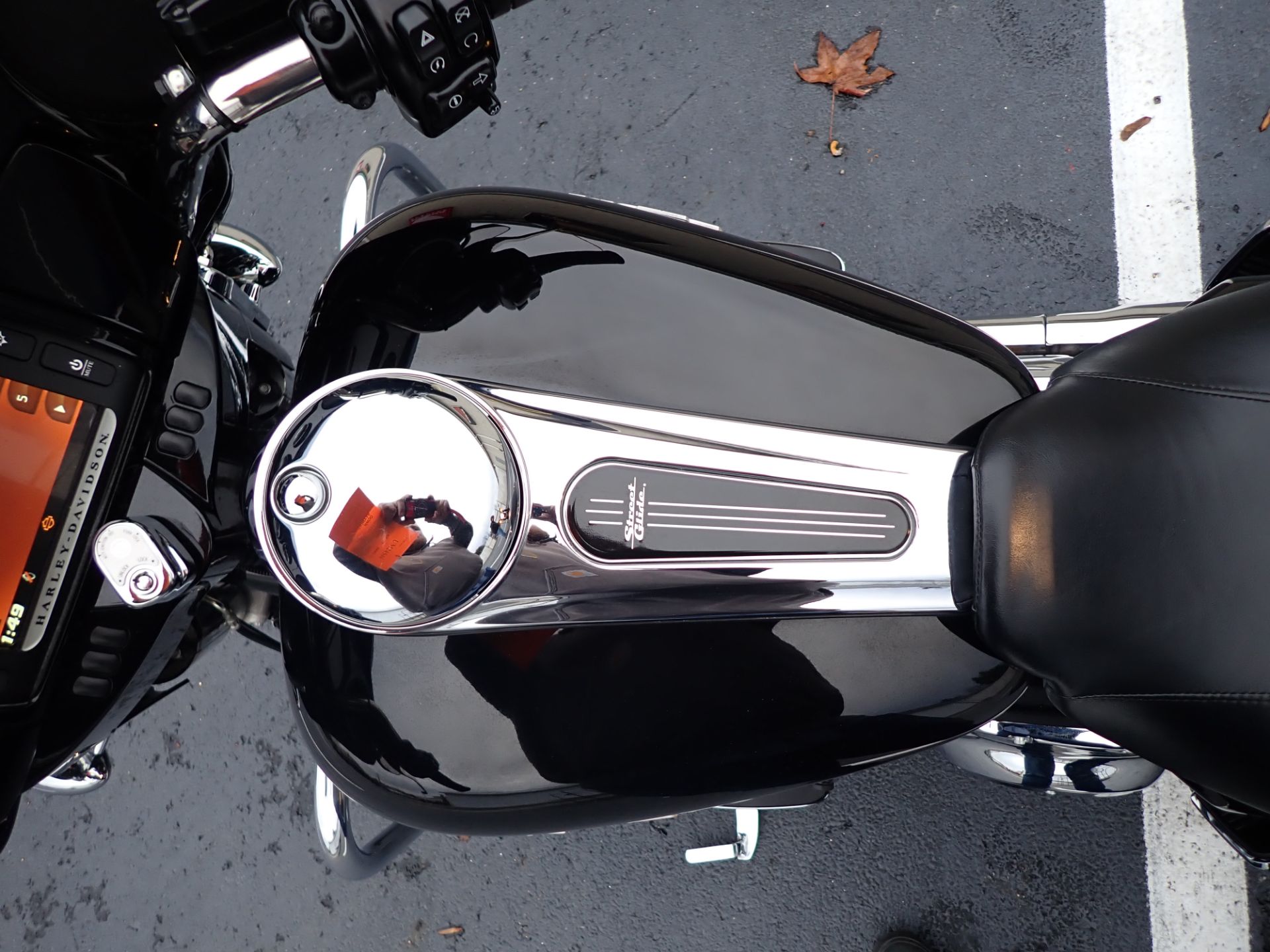 2017 Harley-Davidson Street Glide® Special in Massillon, Ohio - Photo 11