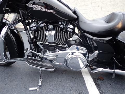 2017 Harley-Davidson Street Glide® Special in Massillon, Ohio - Photo 16