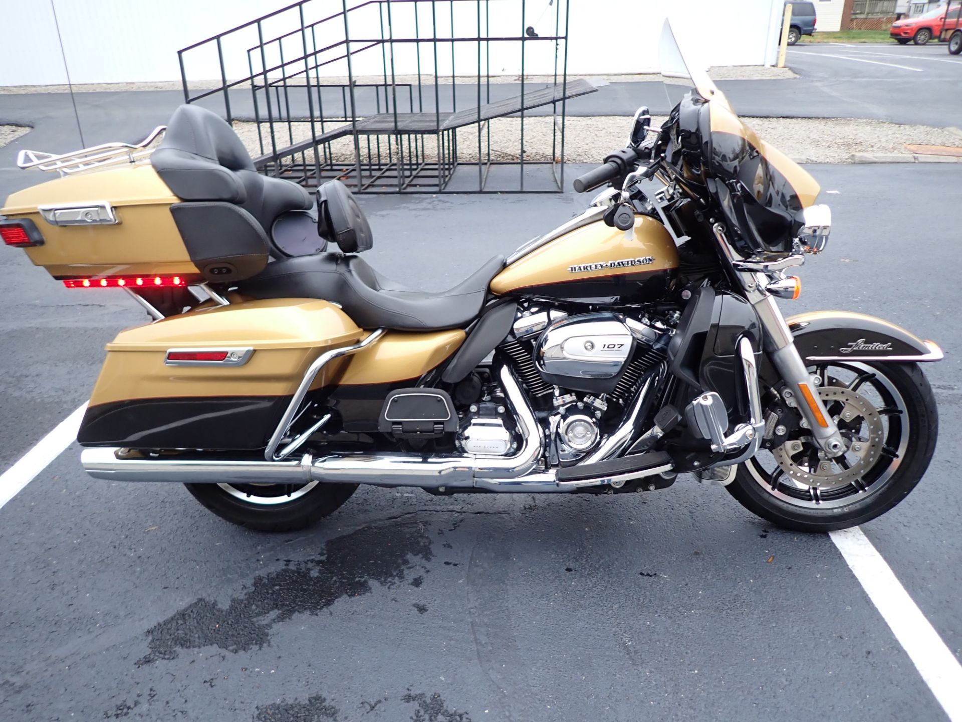 2017 Harley-Davidson Ultra Limited in Massillon, Ohio - Photo 1