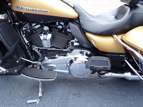 2017 Harley-Davidson Ultra Limited in Massillon, Ohio - Photo 16