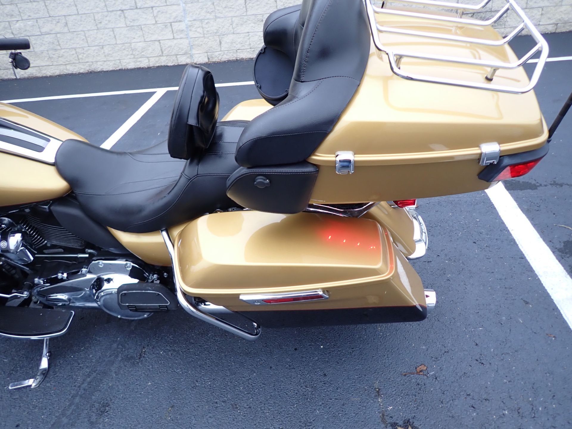 2017 Harley-Davidson Ultra Limited in Massillon, Ohio - Photo 18