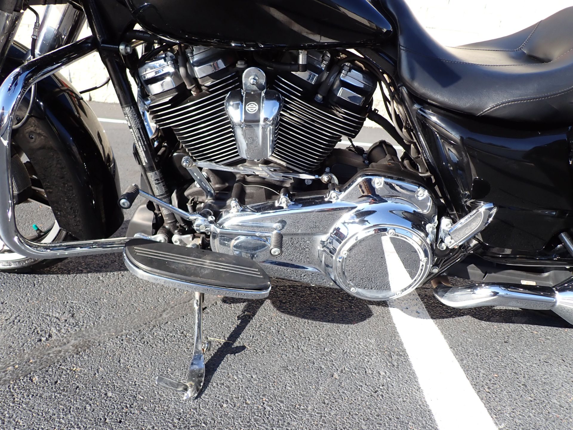 2017 Harley-Davidson Street Glide® in Massillon, Ohio - Photo 16