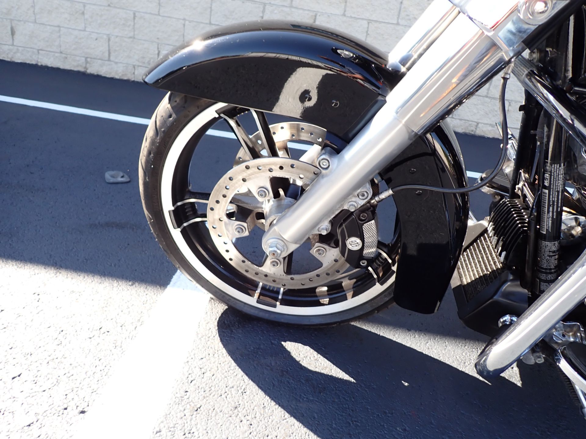 2018 Harley-Davidson Street Glide® in Massillon, Ohio - Photo 14
