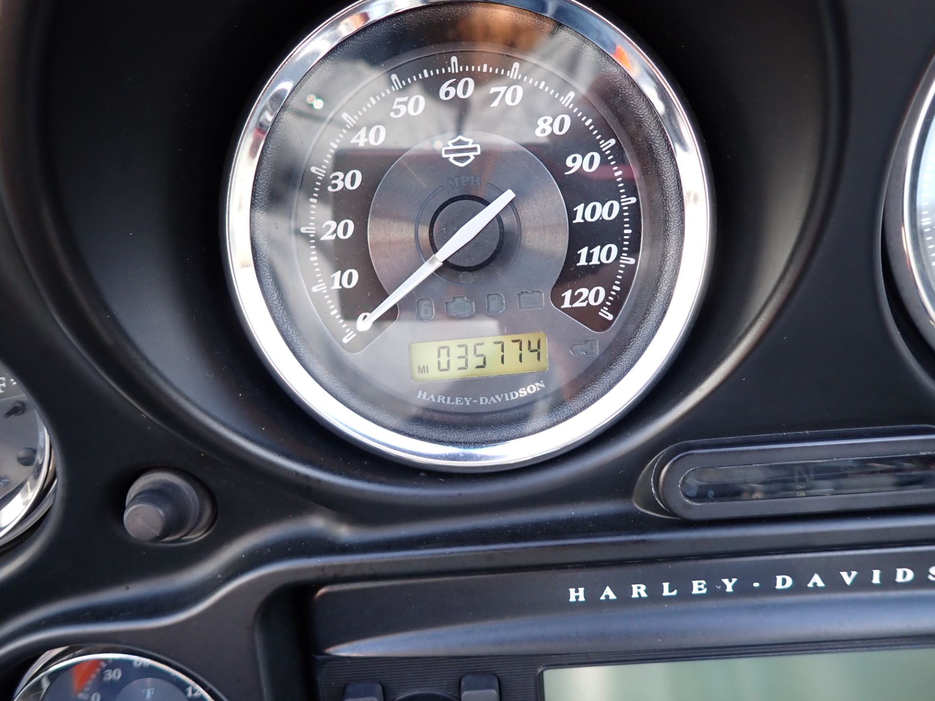 2013 Harley-Davidson Electra Glide® Ultra Limited in Massillon, Ohio - Photo 9