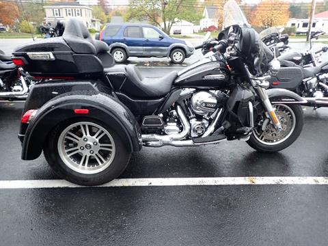 2016 Harley-Davidson Tri Glide® Ultra in Massillon, Ohio